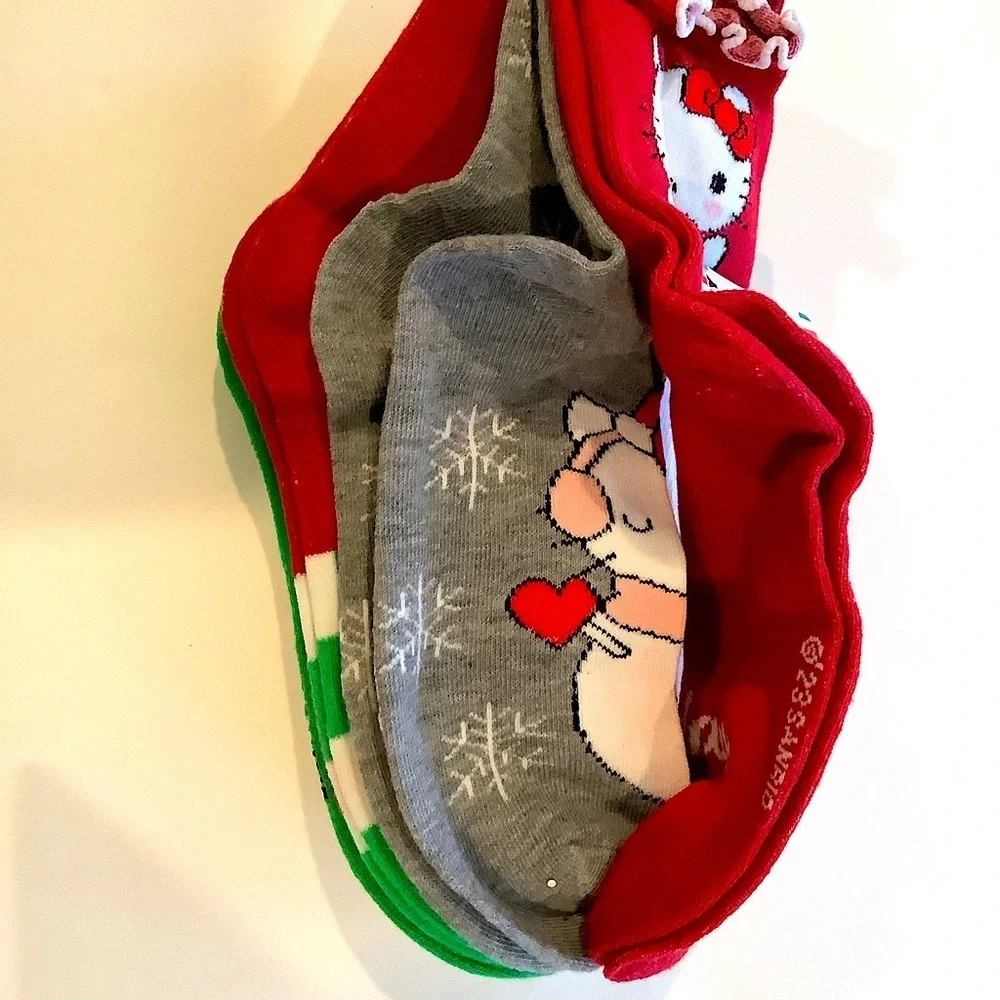Hello Kitty Holiday Christmas Socks Pack Of 5 New